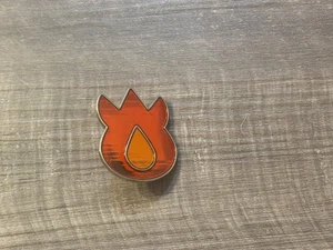 Offizielles Pokemon Volcano Gym Badge Pin Kanto Nintendo Bandai Blaine Emaille - Bild 1 von 3