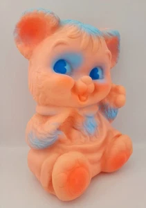 Oso de juguete de goma vintage rosa azul - Imagen 1 de 11