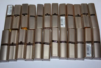 L'oreal Colour Riche Lipstick Lipcolour CHOOSE YOUR SHADE + FREE LINER - Image 1 of 4