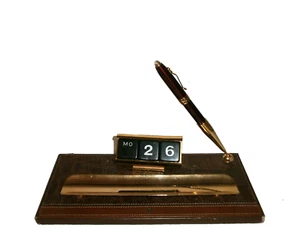 VINTAGE STIFTHALTER EWIGER KALENDER SCHREIBTISCH GARNITUR MESSING LEDER RAR - Bild 1 von 4