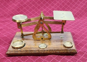 Antique Vintage English Postal Scale Weights Brass & Wood - Imagen 1 de 7