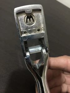m hole punch metal maccas M mcdonalds M stamp art crafts letter punch - Foto 1 di 6