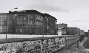 Photo:Berlin Wall 1986 - Picture 1 of 1