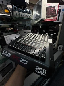 Akai Professional APC20 Ableton Digital DJ Professional Controller Good Conditio - Picture 1 of 4