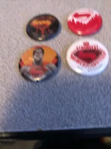 Superman Buttons Pinbacks - Picture 1 of 2