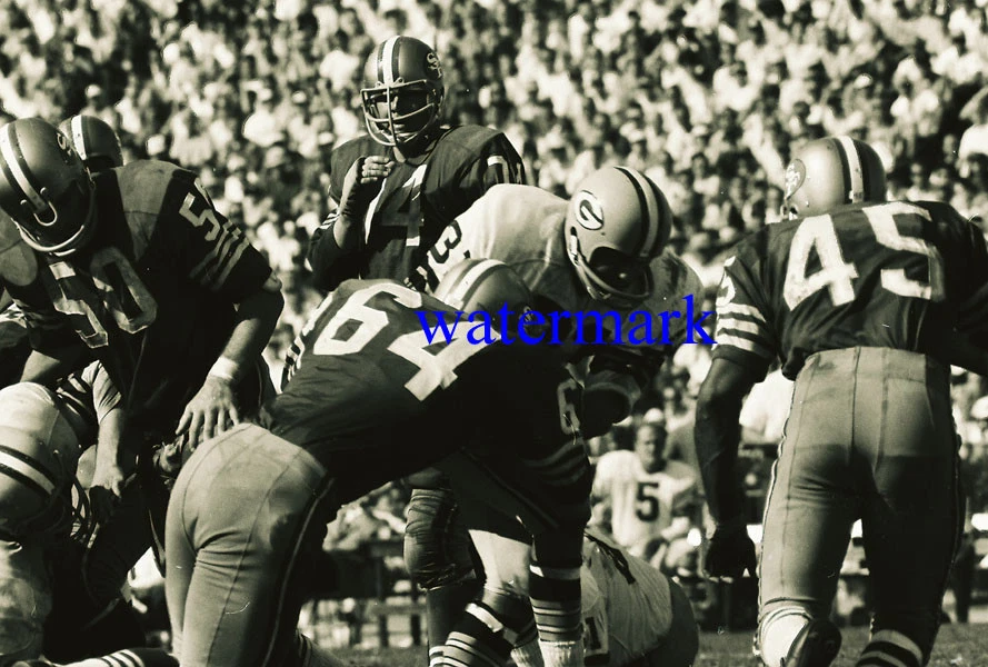 1966 Jim Taylor Green Bay Packers Dave Wilcox San Francisco 49ers 35mm negative - Image 1 of 1