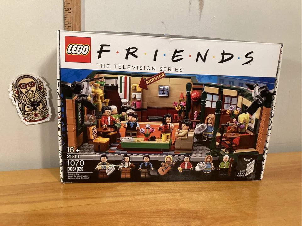 LEGO 21319 Friends Central Perk Set The Television Series NEW FACTORY SEALED - Image 1 of 4