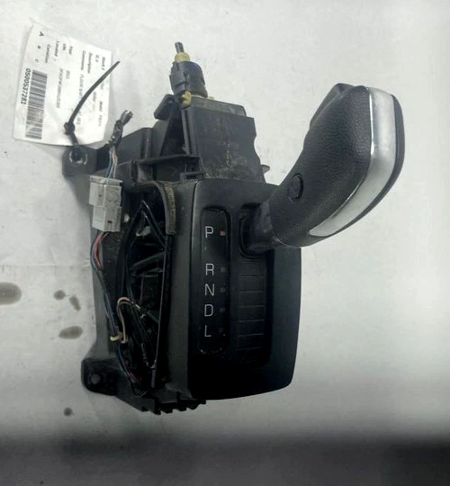 2011 Ford Fiesta Automatic Transmission Floor Gear Shifter Assembly OEM - Imagem 1 de 4