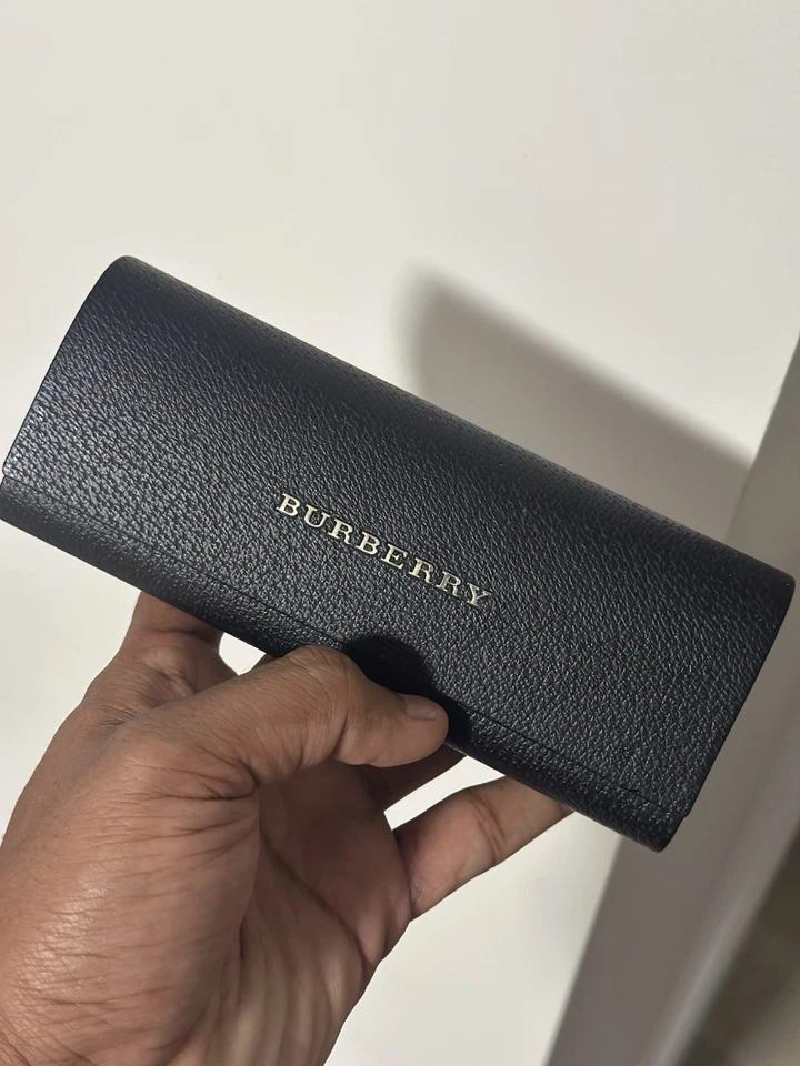 Burberry Gafas de sol duras Gafas Estuche magnético - Negro Foto 1 de 1