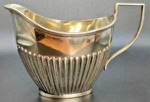 Elegant British Silver-Plated Milk Jug – 15 cm Handle to Spout, 9 cm Tall - Picture 1 of 6