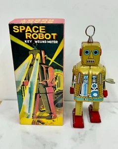 Space Robot Gold Tinplate Key Wind-up Sparking/Walking Robot #MS-403 NIB - Picture 1 of 10