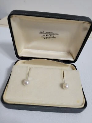Vtg 14K White Gold Pearl Screw-back Earrings Signed F-Arrow Estate Fine Jewelry - Image 1 of 4