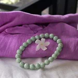 Burmese Bead Jade Bracelet Green Apple Clear Texture Round Beads Natural 7.8 mm - Picture 1 of 10