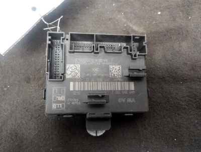 Passenger Right Door Control Module 4M1959792D For 19-21 Audi Q5 2820952 - Image 1 of 4
