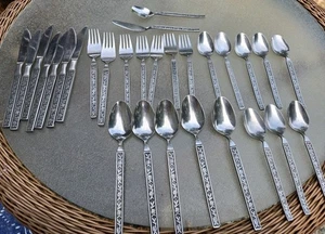 Interpur Stainless Japan Flatware Mexicaly Rose Forks Spoons Knives 29 Pcs VTG - Bild 1 von 8
