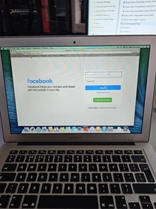 APPLE MACBOOK AIR 13" LAPTOP (2013) CORE i5 1.3GHz 4GB - Works perfectly... - Picture 1 of 24