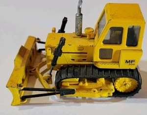 NZG Massey Ferguson 300 P mit Fahrerhaus Planierraupe - Bild 1 von 12