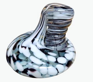 Portapenne in vetro soffiato a mano Cherokee design foro vorticoso in bianco e nero maculato - Foto 1 di 4