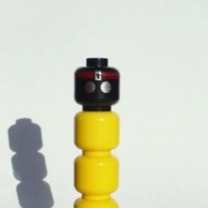 100% Lego PART black head red headband silver eyes robot cyborg foot soldier - Picture 1 of 3