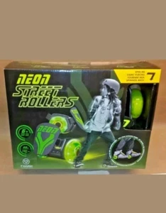 GREEN NEON STREET ROLLERS ~ LIGHT UP WHEELS ~ FITS SHOE - Picture 1 of 4