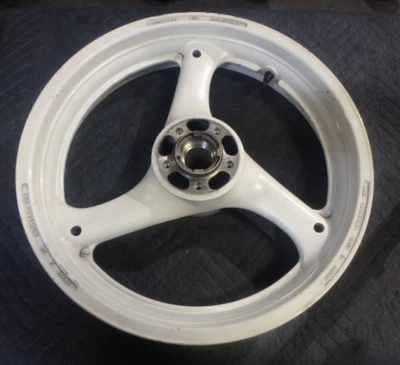 RUEDA DELANTERA SUZUKI GSXR 750 / 1100 91-92, RECTA Foto 1 de 4