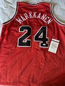 Lauri Markkanen Signed Bulls Jersey (JSA COA) Cleveland Cavaliers U Arizona - Picture 1 of 6