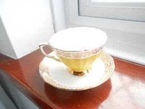 adderley cup mustard colour with gold colour rim & base very attractive New - Picture 1 of 9