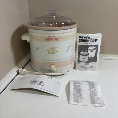 Rival 2.5 QT Crock Pot Floral Slow Cooker 3120 Plastic Lid Vintage Very Good  - Image 1 of 4