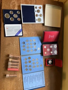 Lote de monedas canadienses: colección de níquel canadiense en álbum, juegos de muestras 1981, 1985 - Imagen 1 de 8