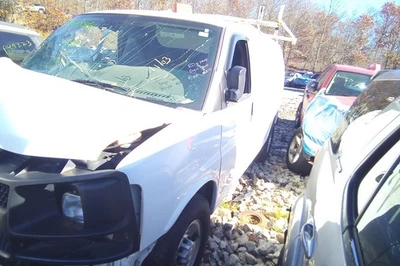 2017 Chevrolet Express 2500 Van 4.8L Engine Motor OEM 125K Miles - LKQ439558445 - Image 1 of 4