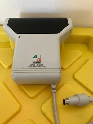 Vintage PS/2 Handheld Scanner Mustek GS-400 Grayscale w/adjustable Res, Darkness - Image 1 of 4