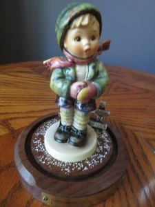 Collector's Club Hummel It's Cold Figurine Enclosed In Glass Cover #421 - Picture 1 of 4