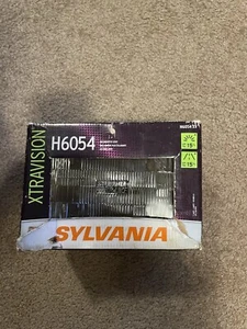 SYLVANIA - H6054 XtraVision Sealed Beam Headlight - Halogen 142x200, 1 PC - Picture 1 of 3