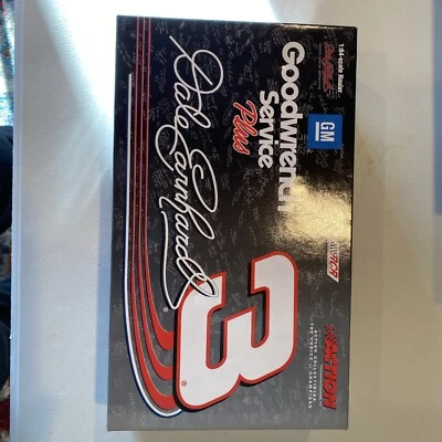 Action Coll. Dale Earnhardt 1:64 Scale Hauler GM Goodwrench Service Plus - B2 - Image 1 of 2