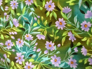 1 YD "TRANQUILIDAD" FLORAL SOBRE VERDES 100% ALGODÓN FUERA DE STOCK - Imagen 1 de 5