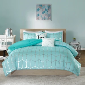 NEW! ~ COZY CHIC AQUA BLUE SILVER CHEVRON STRIPE GIRLS COMFORTER SET FULL QUEEN - Picture 1 of 1