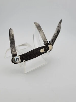 Antique Camillus New York 3-Blade Folding Pocket Knife - Image 1 of 4