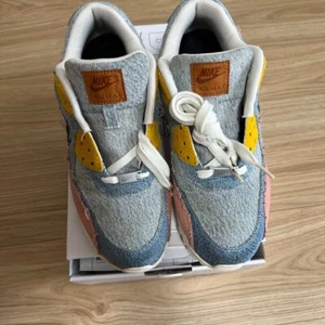 Nike Air Max 90 Men 9.5US Rare Item Levi'S Limited from jpn used excellent F/S - Picture 1 of 9