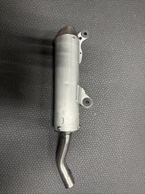 2002 & 2003 Honda CR250r Silencer, Pro-Circuit  - Image 1 of 4
