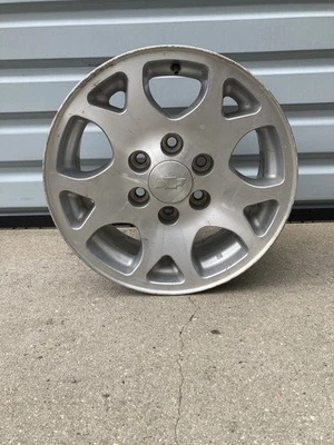 Compatível com 2001-06 suburbano 17x7-1/2 polegadas roda/rim 6x5.5 padrão de parafuso 31mm offset - Imagem 1 de 4