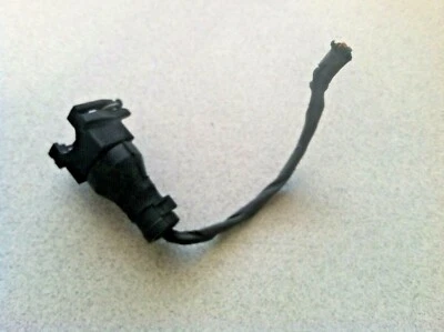 BMW 750i 750Li E65 E66 2004-2008 ~ Manguera de retorno del radiador enchufe sensor de temperatura Foto 1 de 3