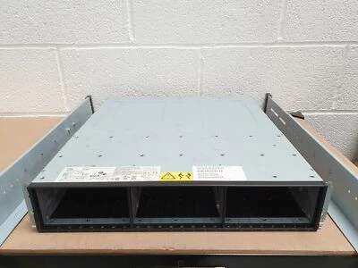 IBM Storwize V3700 24x 2.5'' SFF SAS Expansion Enclosure Array 2072-24E 2072-SEU - Image 1 of 3