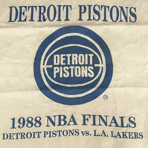 1988, Detroit Pistons NBA FINALS vs. L.A. Lakers Towel 17" x 17" - Picture 1 of 7