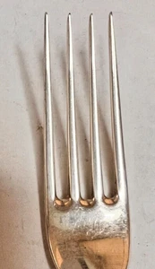 1 WILLIAMSBURG SHELL STIEFF STERLING 6 1/2" SALAD FORK NO MONO - Picture 1 of 4