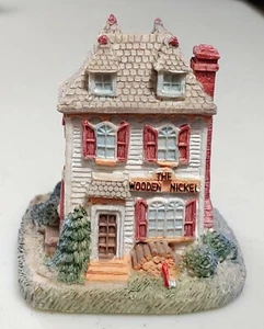 Wooden Nickel Inn - Vintage Mini House/Village Figur - International Resourcing - Bild 1 von 6