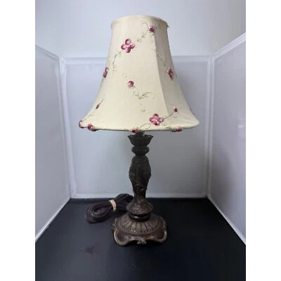 Vintage Dale Tiffany table Lamp Floral Embroidered roses Shade 15" tall - Image 1 of 4