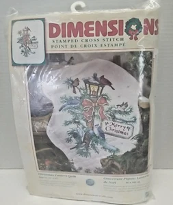 Dimensions Stamped Cross Stitch Christmas Lantern Red Cardinal Quilt Kit 8711 - Picture 1 of 6