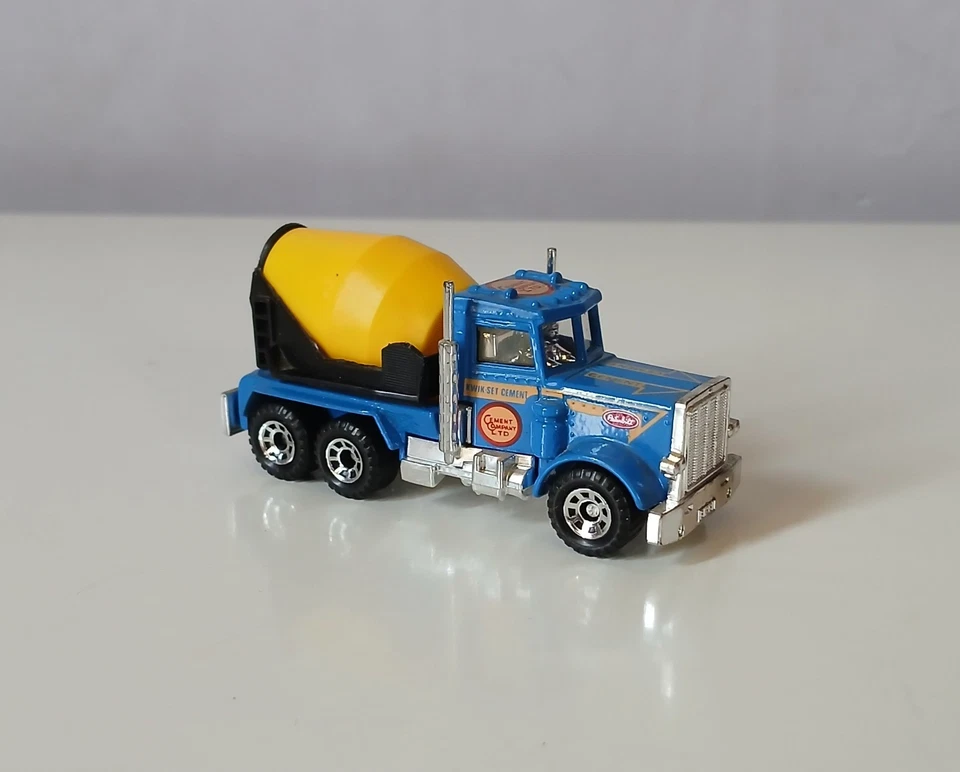 Matchbox Peterbilt Cement Mixer - Image 1 of 3