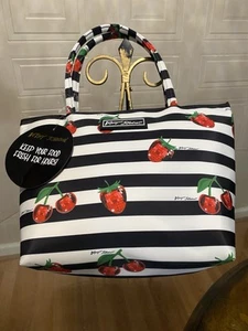 Betsey Johnson Isolated Lunch Tote  Cherries 🍒 And Strawberries 🍓 - Picture 1 of 8
