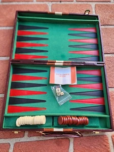 Vintage Backgammon Brown Suitcase Style Game Pre-Owned - Picture 1 of 5